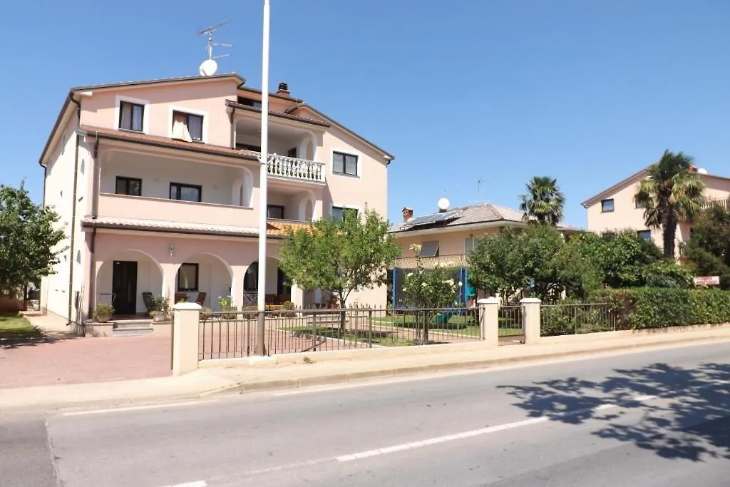 Apartment In Umag With Wifi, Washing Machine 853-1