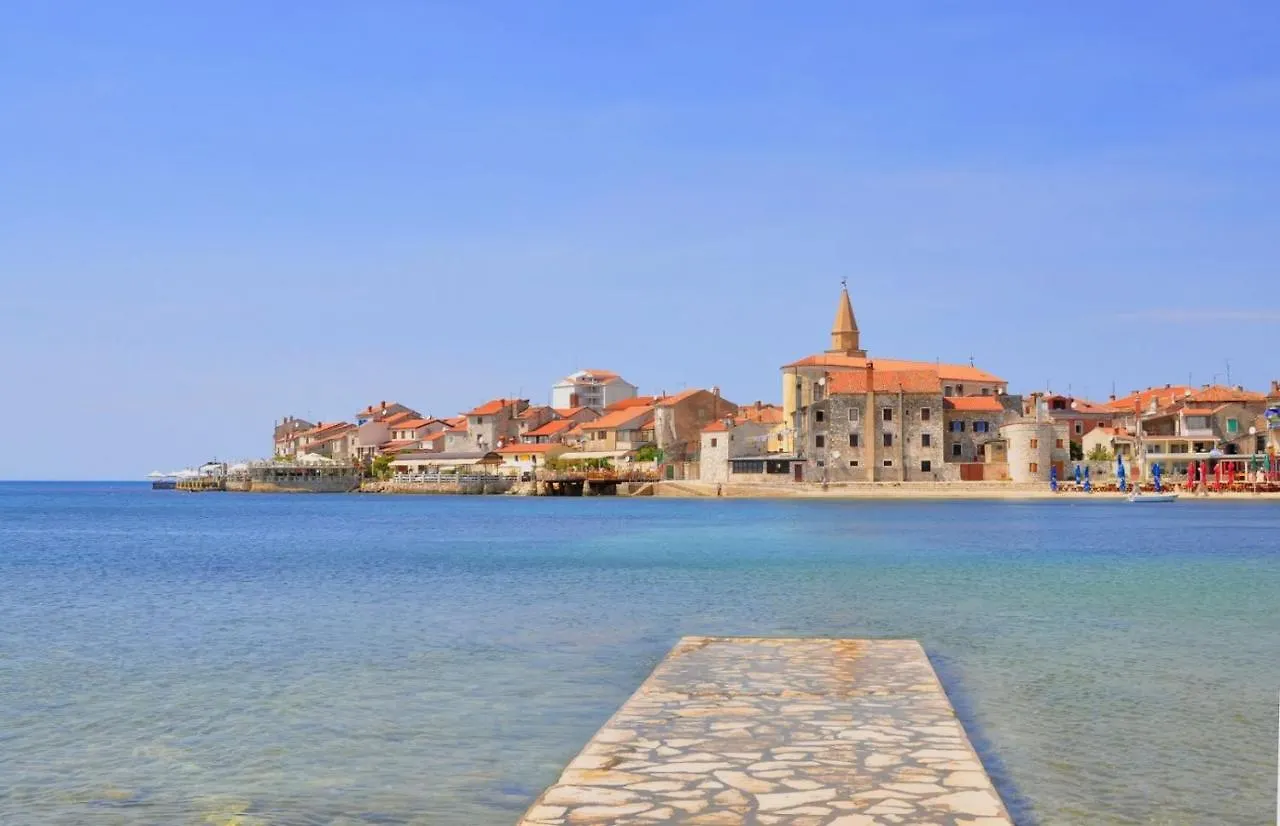 Apartment In Umag With Wifi, Washing Machine 853-1 0*,